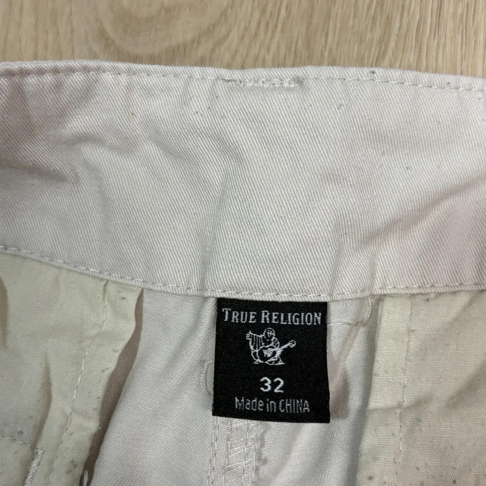 True Religion Mens Cargo Shorts Tan Khaki Cotton Utility Sz. 32 11.5